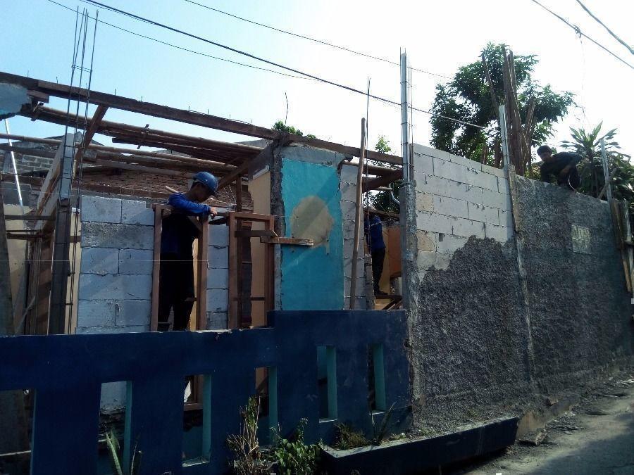 Renovasi total rumah