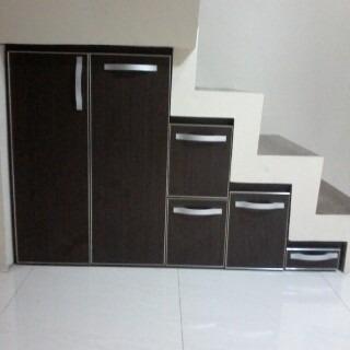 Lemari Bawah Tangga