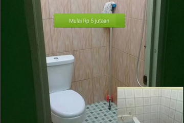 Merenovasi kamar mandi yang berumur puluhan tahun, yang semula sebelum direnovasi banyak hewan seperti kumbang kecil kamarmandi, ulat dll, menjadi kamar mandi yang sehat dan bersih.