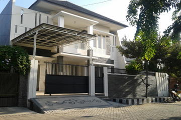 Rumah Dr.Karel Kendangsari Blok F nomer 57
