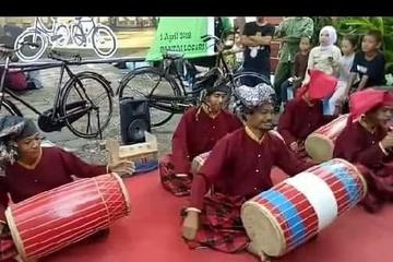 Hari jadi Komunitas Sepeda Tua Makassar