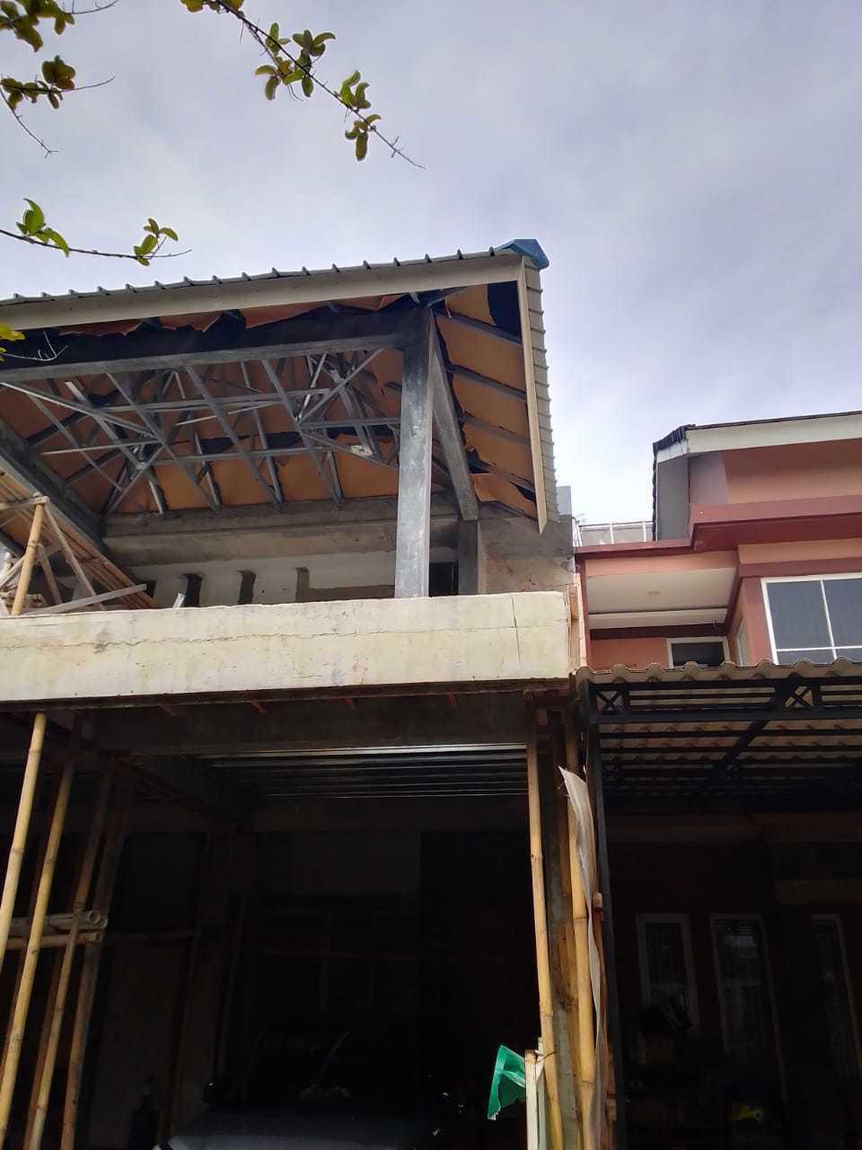 Renovasi Balcony Carport, Tangerang Kota