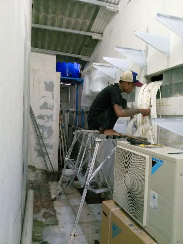 Pelayanan Service Ac Zippo Teknik