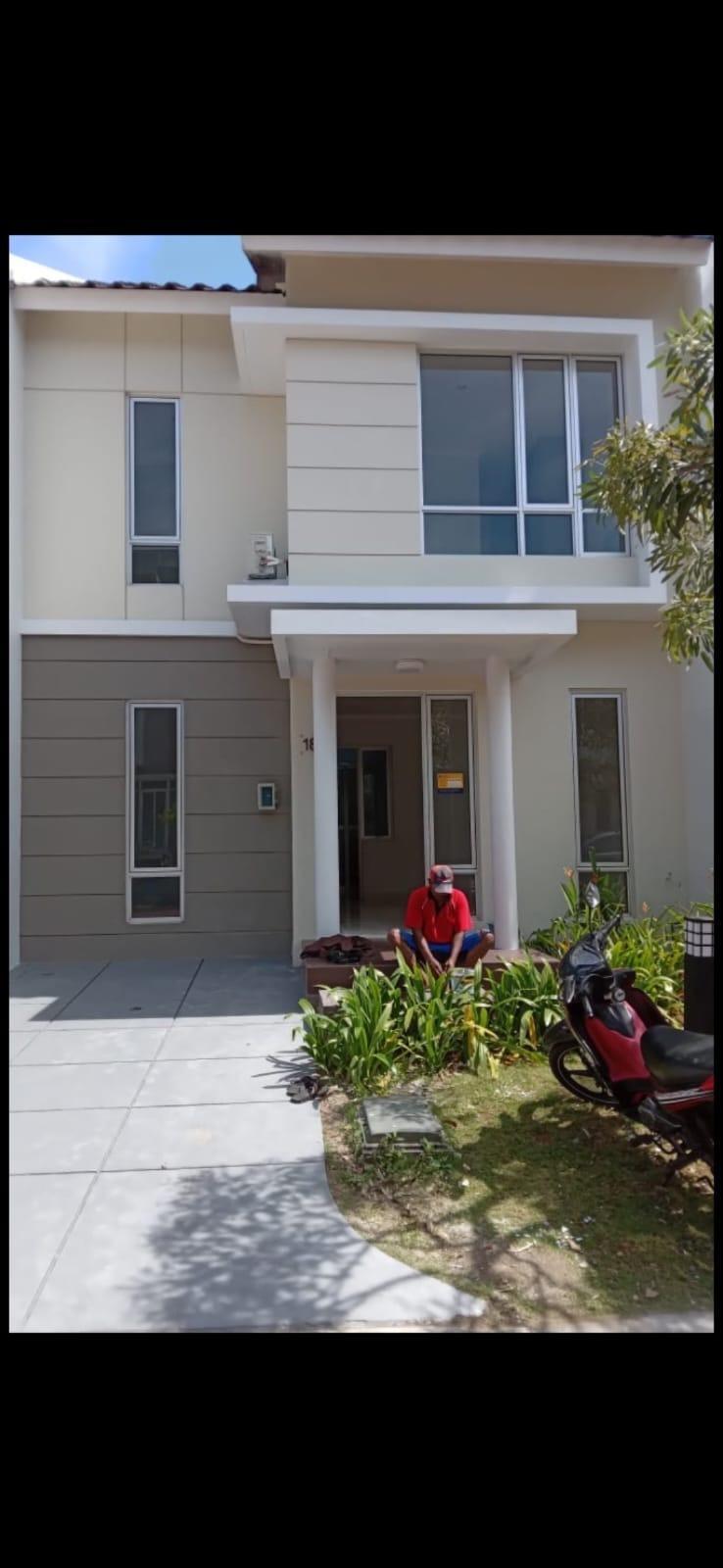 Rumah modern 2 lantai