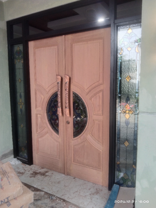 PEMBUATAN KUSEN,PINTU, JENDELA KAYU DAN ALUMINIUM.