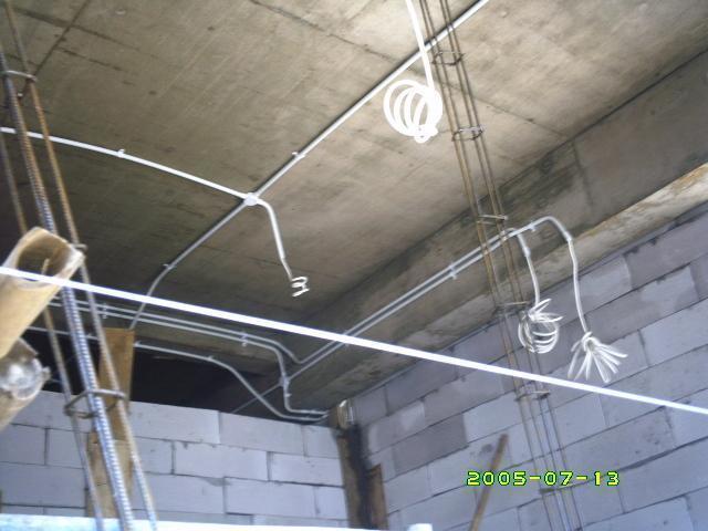 Pekerjaan instalasi listrik proyek pembangunan gd.balai besar kesehatan paru masyarakat bbkpm  jl.cibadak no.214 bandung. juli 2013 sd desember 2013.phot0290