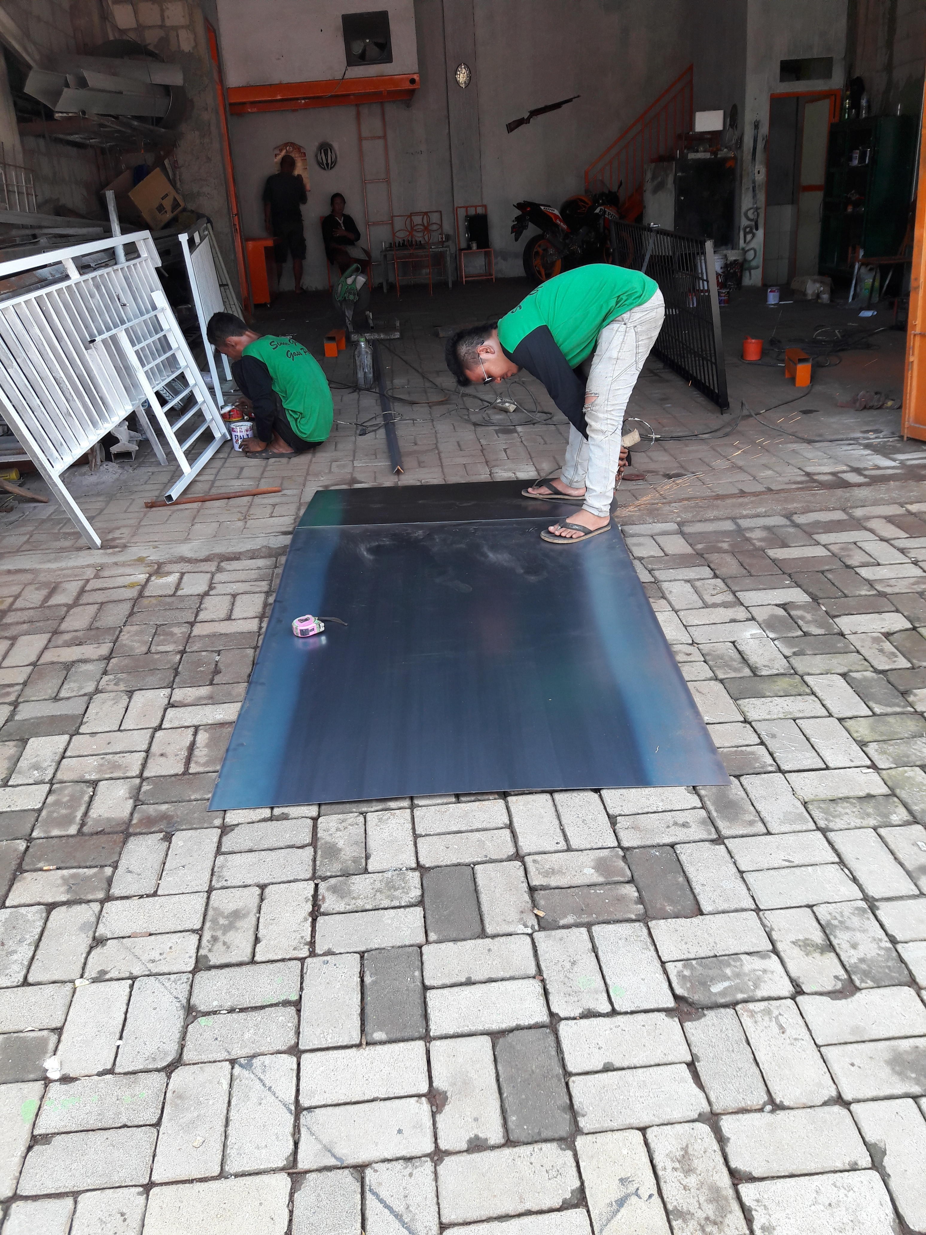 14688176055841285860229