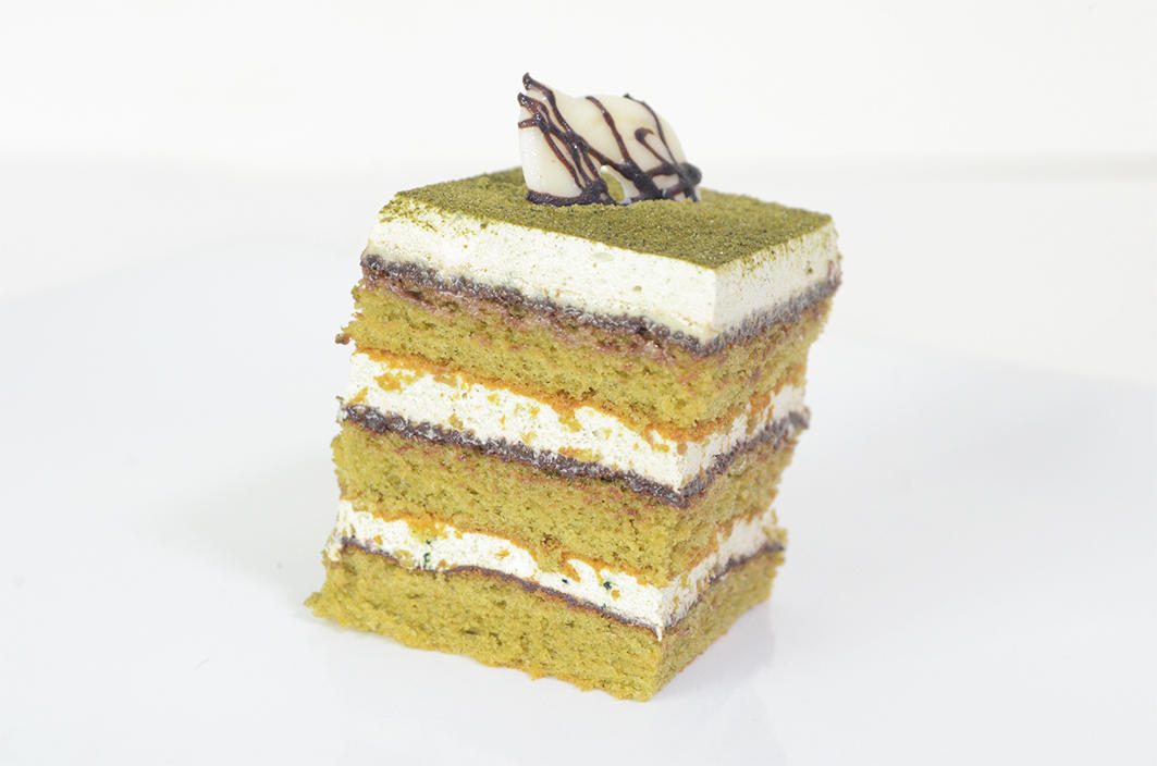 Green tea cake