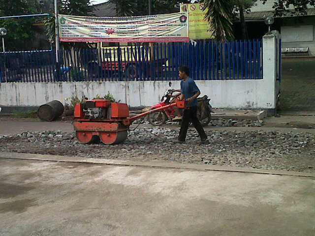 Pemadatan makadam v2