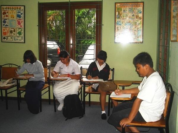 Kursus bahasa inggris remaja beacon english depok