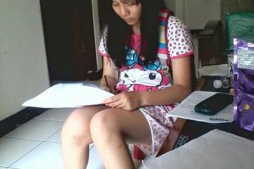 Shasinta Danise, Depok. Mulai private sejak kelas 6 SD sampai sekarang kelas 9 SMP