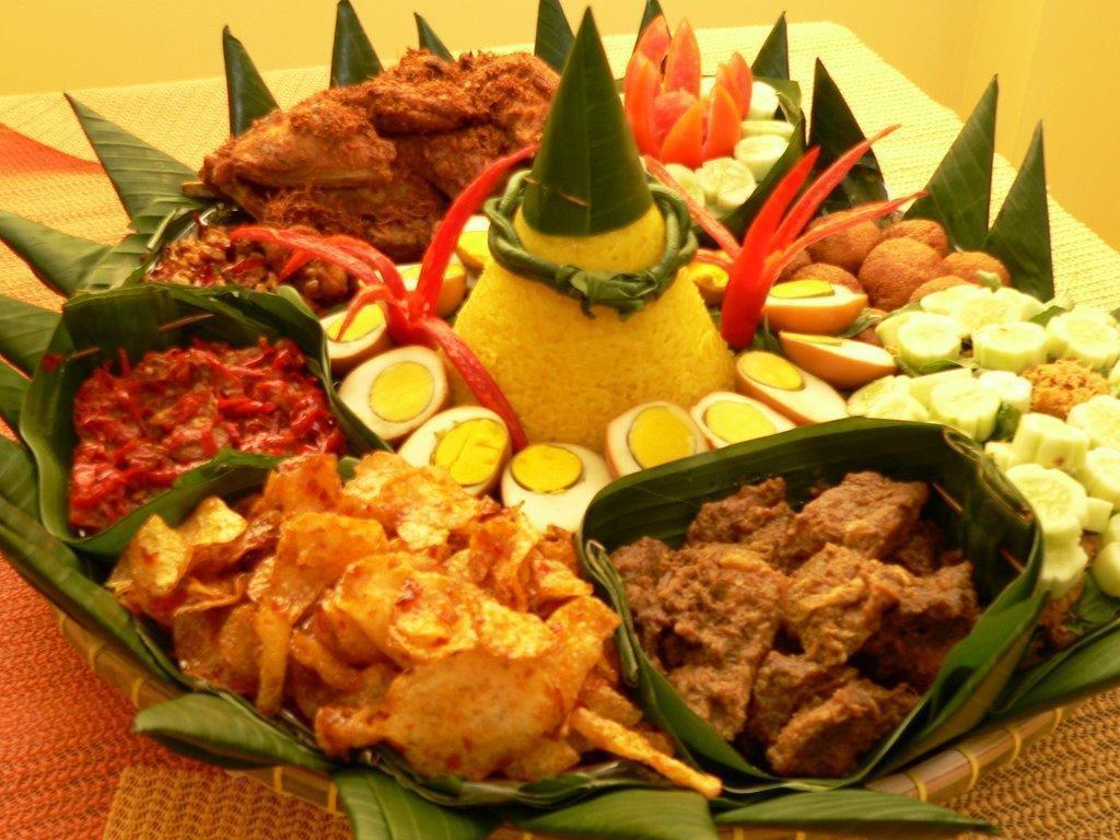 Nasi tumpeng4