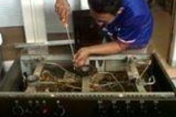 Specialis Service Kompor Gas Freestanding.