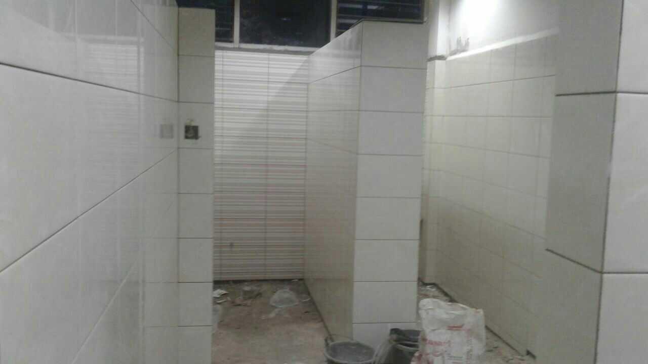 Album pasang lantai keramik,marmer dan pasang partisi dan plafon dari