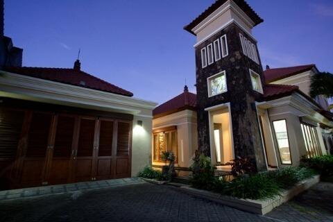 Vila tunjung sidakarya14 1 